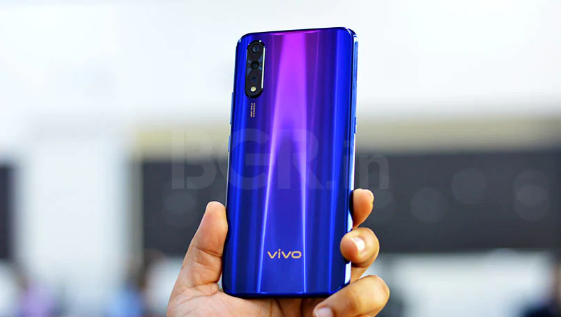 Vivo:वीवो के इन फोन पर हो रही है डकैती, सिर्फ 101 रुपये में मिल रहा है वीवो का यह फोन, जानिए इस बड़े डिस्काउंट के बारे में