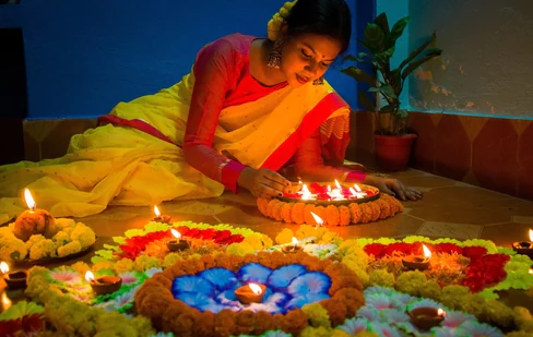 Dhanteras: इन विशेष संदेशों के माध्यम से अपने दोस्तों और रिश्तेदारों को धनतेरस की शुभकामनाएं दे