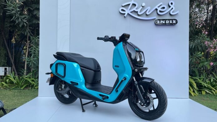 सिर्फ 15,000 रुपए के डाउन पेमेंट घर लाये नई चमचमाती River Indie Electric Scooter, लुक देख कर उड़ जायगे होश