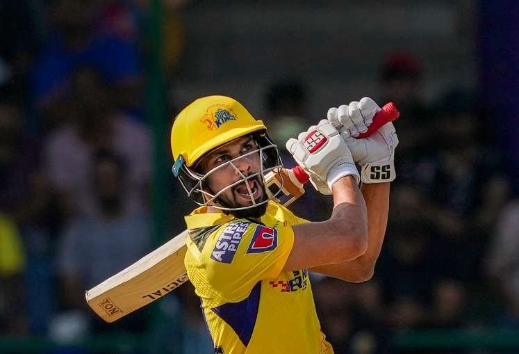 GT vs CSK Live Score: गायकवाड़ की पारी ने छुड़ाये गुजरात के छक्के, जानिए लाइव स्कोर,