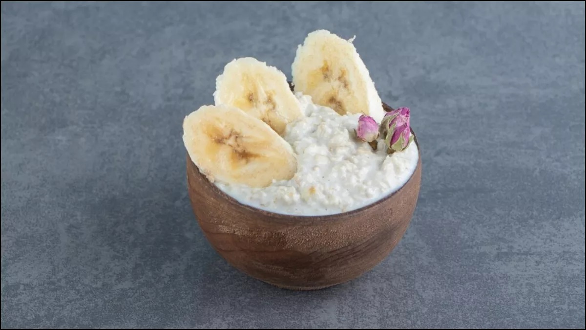 Banana Kheer Recipe: बनाना शेक पीकर हो गए है बोर तो आज ही ट्राई करे ये बनाना खीर रेसिपी,