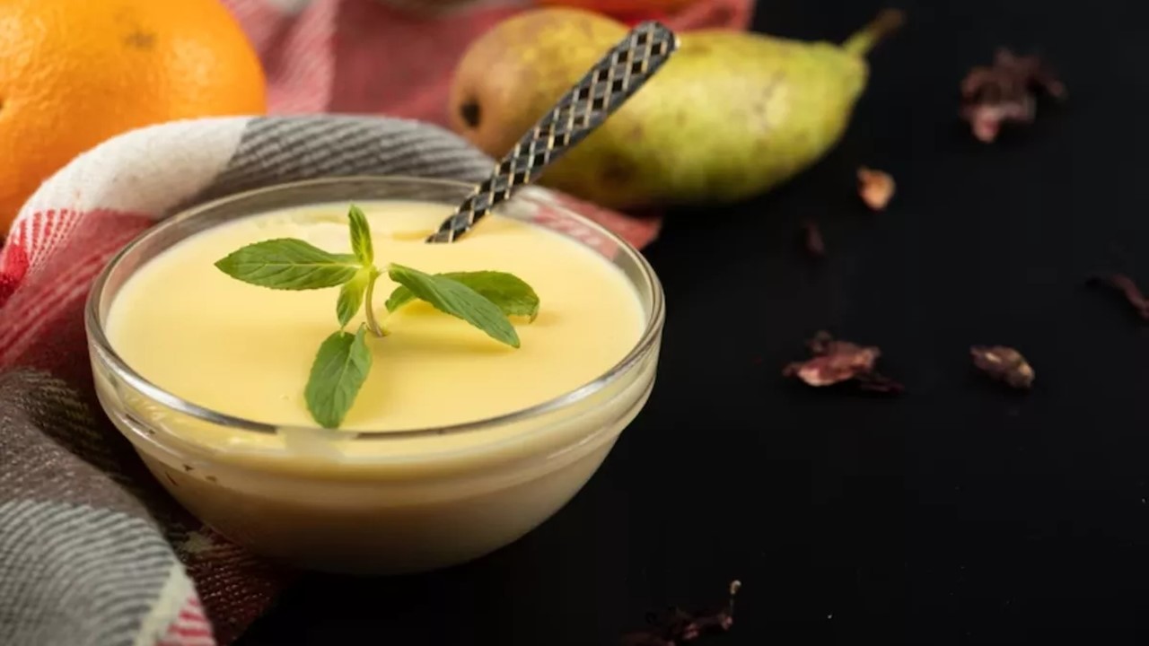 Mango Yoghurt Recipe: इस चिलचिलाती गर्मी में घर में आये हुए मेहमान को बनाये टेस्टी मैंगो योगार्ट, बस इस आसान विधि से,