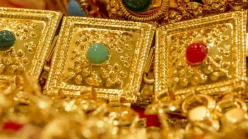 Gold Silver Rate: सोने के दाम में भारी गिरावट, जल्द जानिए गोल्ड का ताजा रेट,