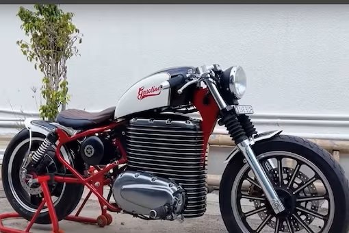 बैंगलोर की एक कंपनी ने 1984 की Royal Enfield को दिया इलेक्ट्रिक अवतार, वीडियो देख लोग हुए हैरान,