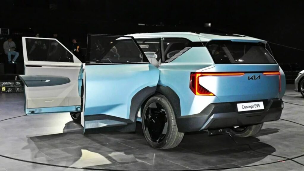 भारत में जल्द होगी लॉन्च न्यू Kia EV5 SUV, आकर्षक डिज़ाइन ने किया लोगो को पागल,
