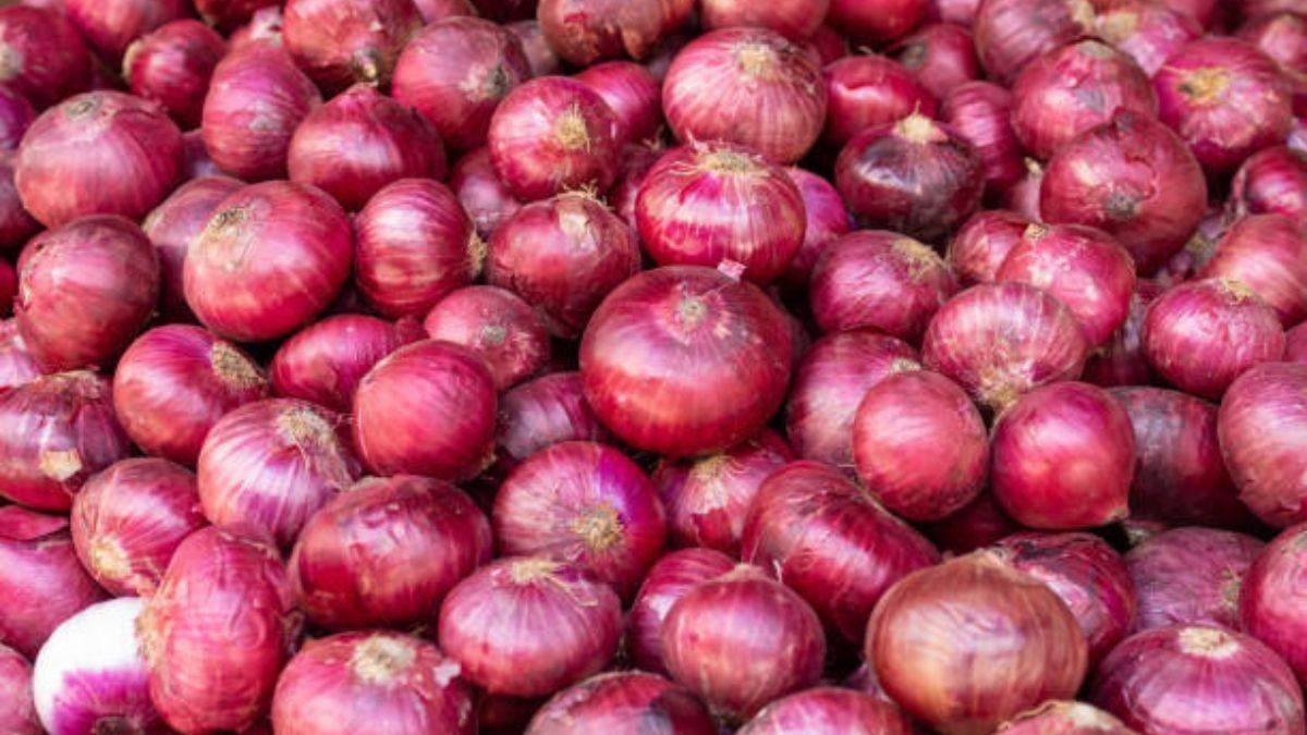 Onion Price Hike - टमाटर के बाद अब प्याज के बड़े दाम, जानिए वजह,