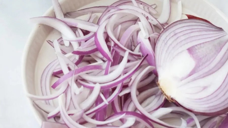 Benefits of Onion - डायबिटीज से लेकर हाई कोलेस्ट्रॉल की समस्या वाले लोगो के लिए कच्चा प्याज है अमृत,