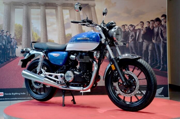 Honda CB 350 - Honda's new bike to compete with Royal Enfield Classic