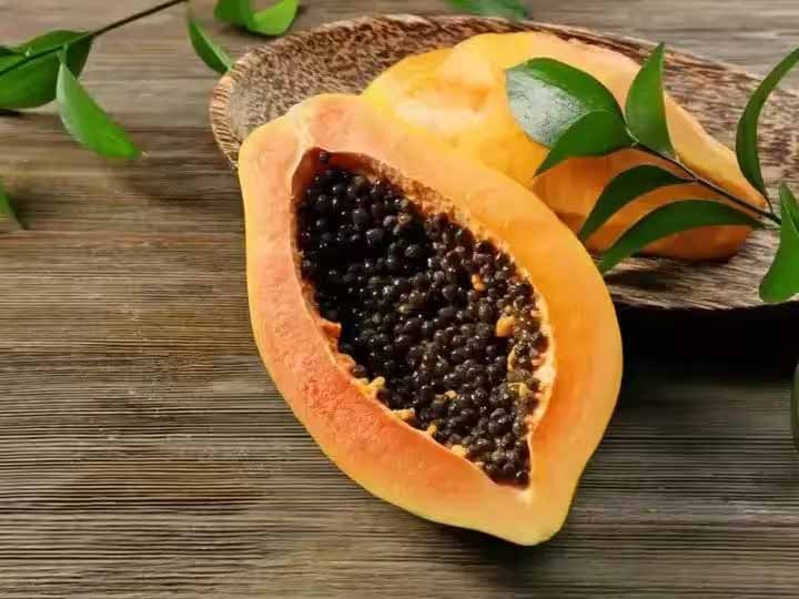 Papaya Seeds Benefits - The one which you throw away considering it bad has a price of Rs 2000 per kg