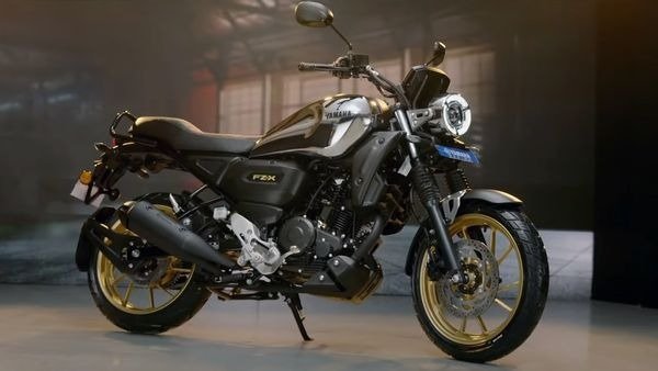 Yamaha FZ-X - Company launches chrome edition of this bike, first customer will get a gift