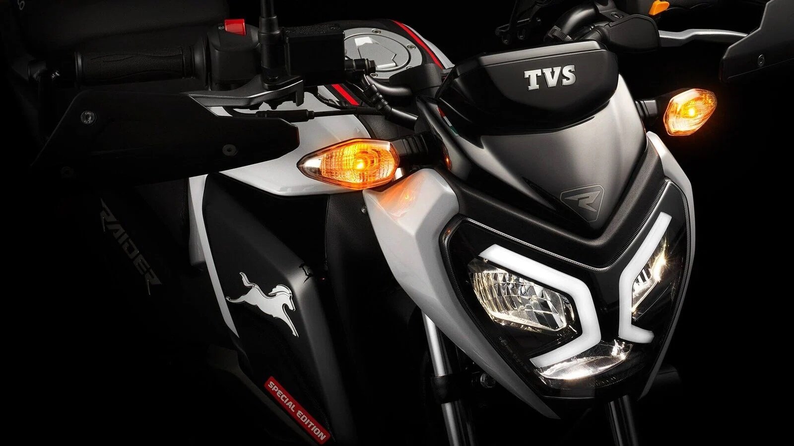 TVS Raider 125 - धाकड़ लुक और जबरदस्त फीचर्स के साथ सामने आई TVS की नई Raider 125, जानिए पूरी डिटेल,