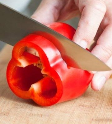 Kitchen Hacks | Chef told the right way to cut capsicum