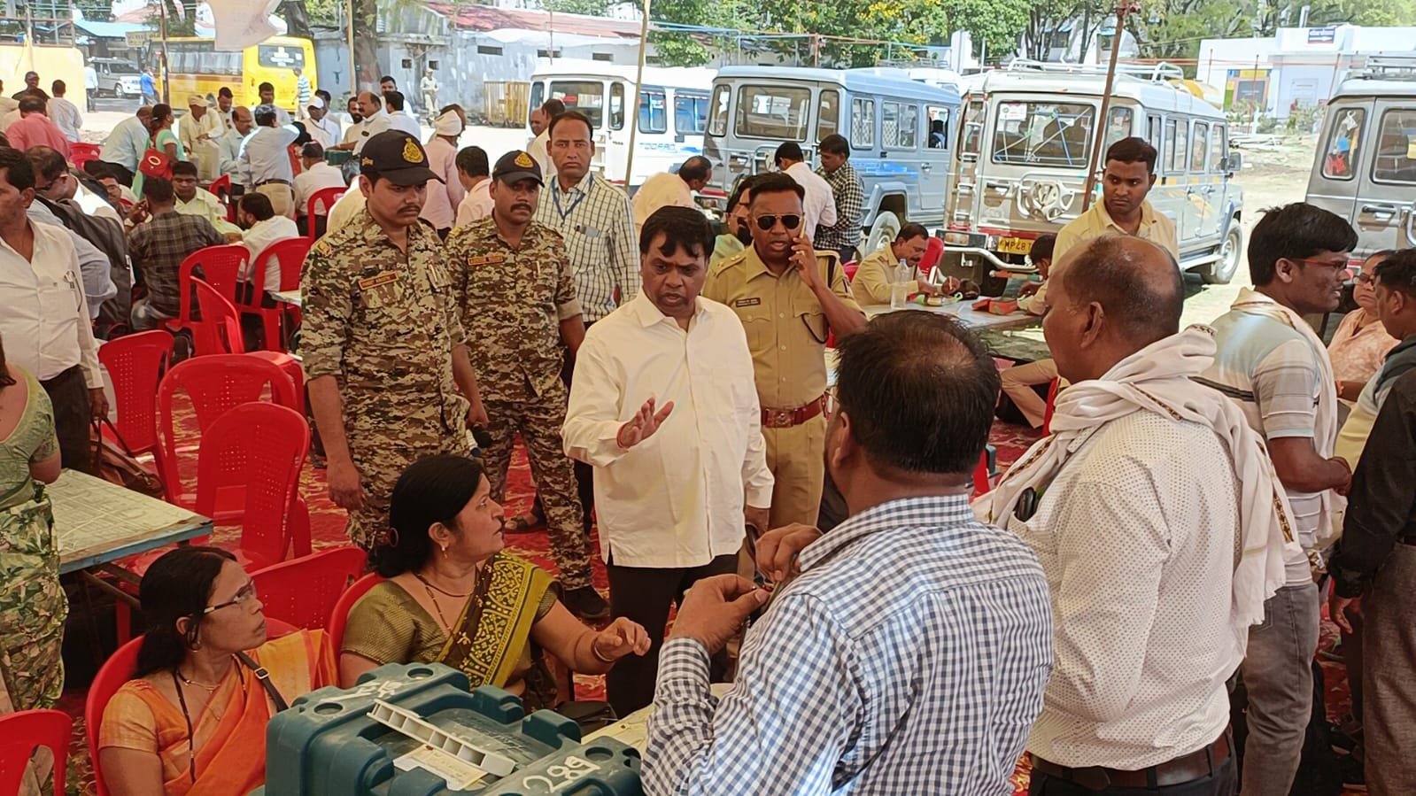 Lok Sabha Election | Polling team leaves with voting material