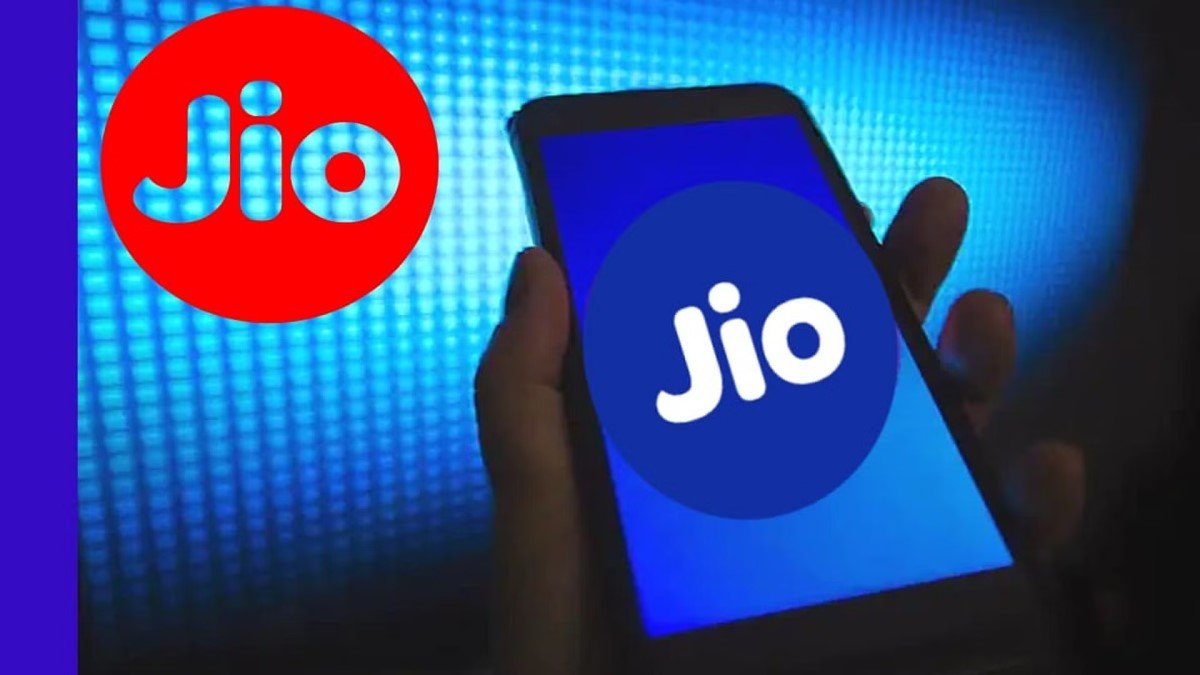 Jio ने यूज़र्स की बढ़ाई टेंशन! बढ़ाये रिचार्ज प्लान्स के दाम, यहाँ देखे नए रिचार्ज प्लान्स