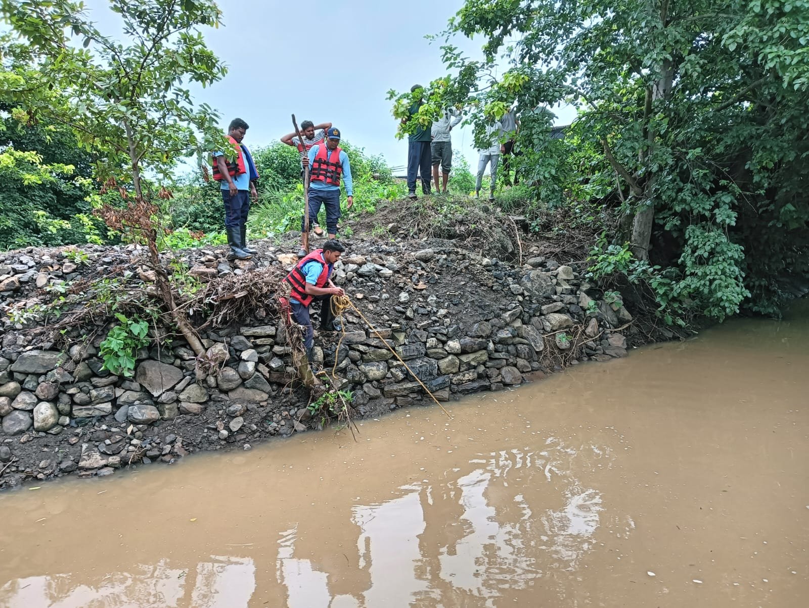 SDERF Rescue: Search continues for the youth who was swept away along with the bike