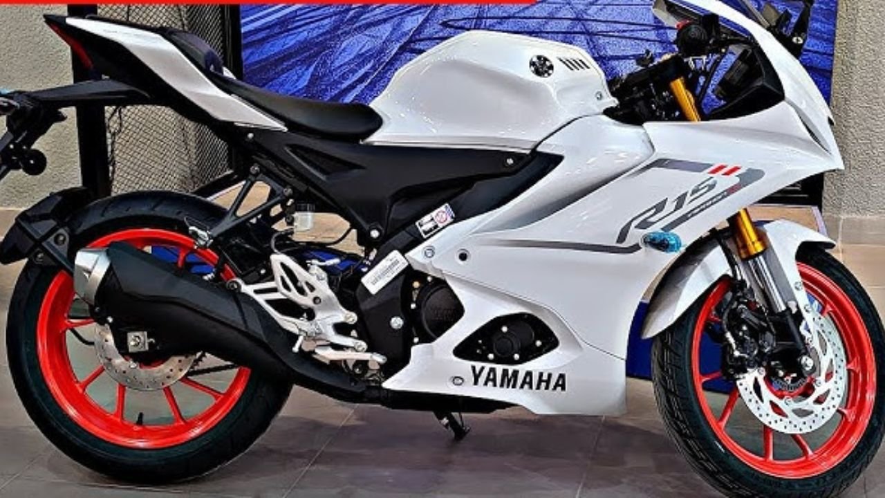 KTM की सिट्टी पिट्टी गुल करेगी स्पोर्टी लुक वाली Yamaha R15, जानिए जोरदार लुक के साथ फीचर्स