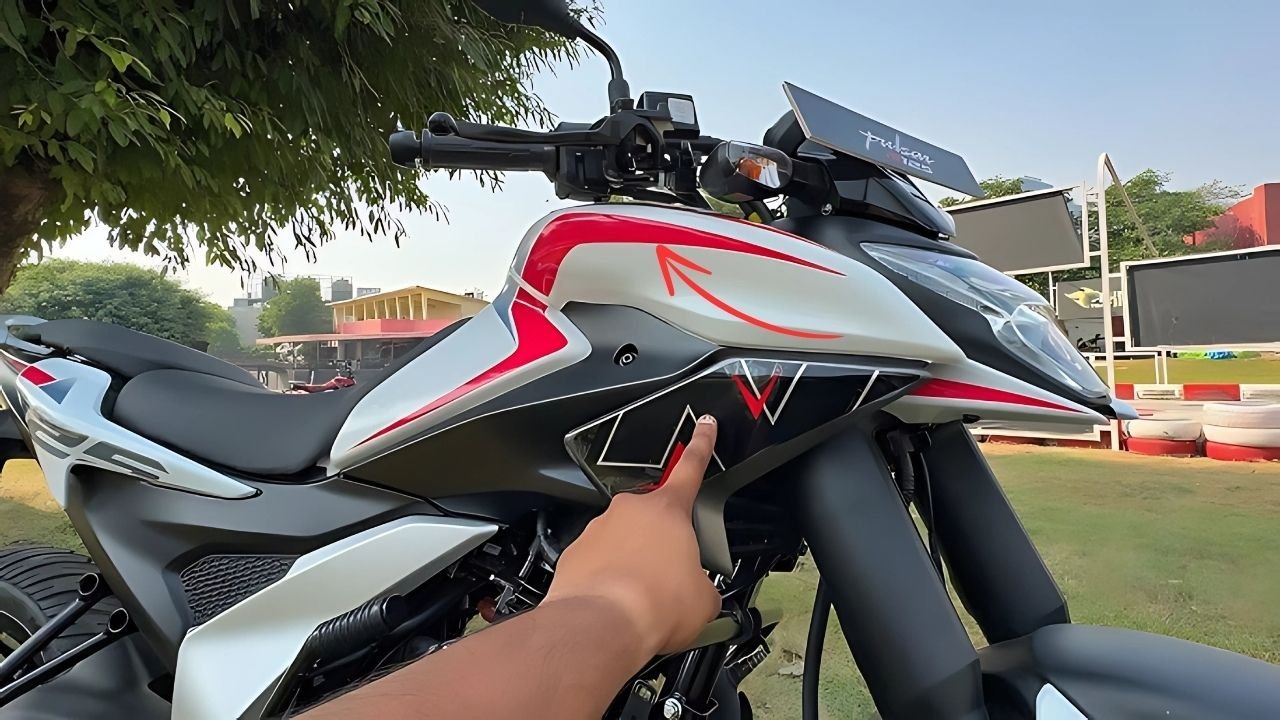 KTM के परखच्चे उड़ा देगी Bajaj Pulsar N125, स्टाइलिश लुक और दमदार परफॉर्मेंस के साथ मिलेंगे गुलीगत फीचर्स